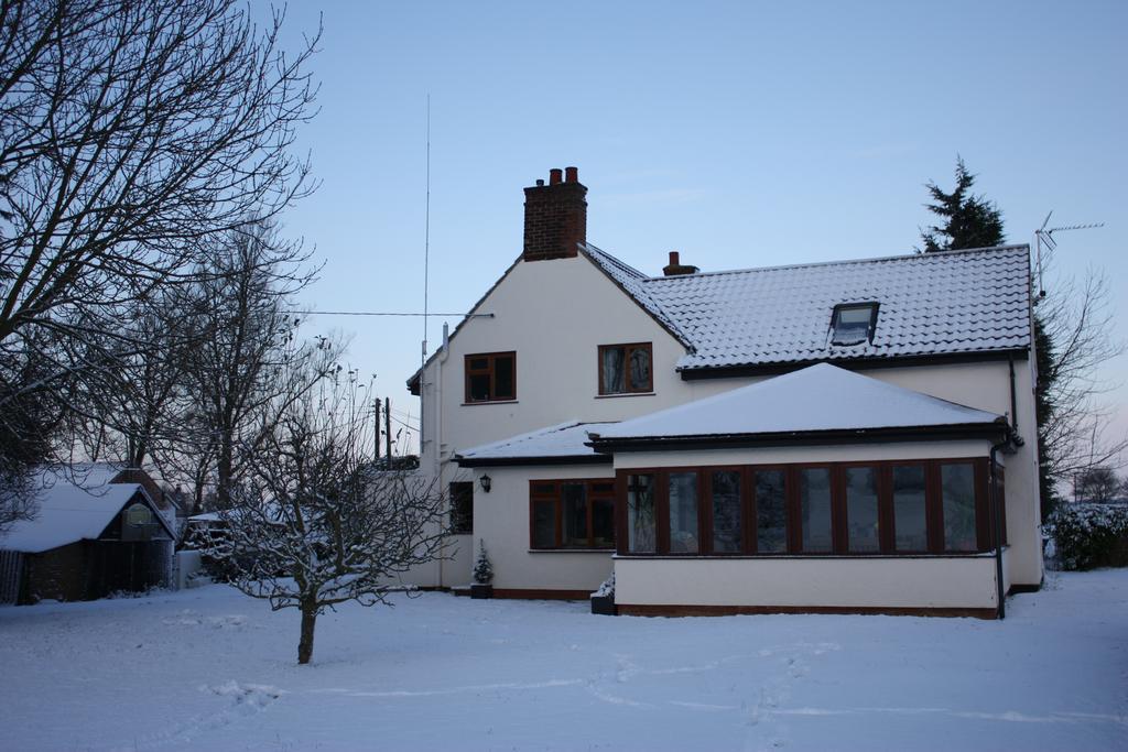 Puttocks Farm Bed & Breakfast Great Dunmow Exterior photo